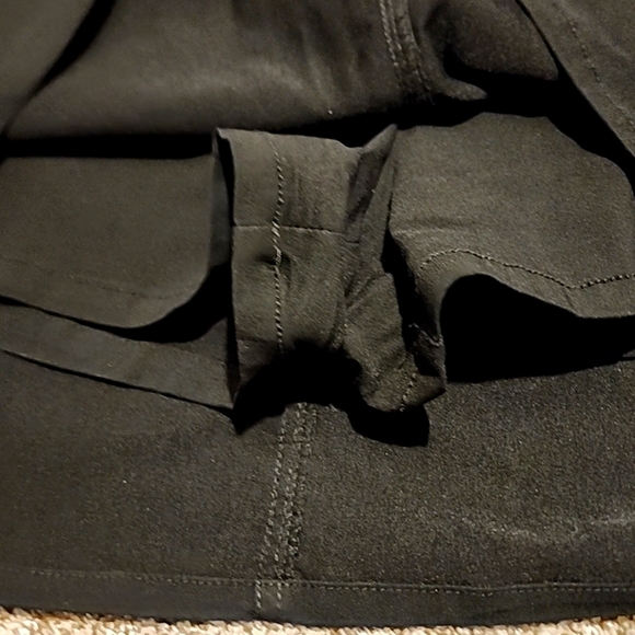 Soft Surroundings black skort size large waist 18 1/2 and length 17 inches - Picture 5 of 7